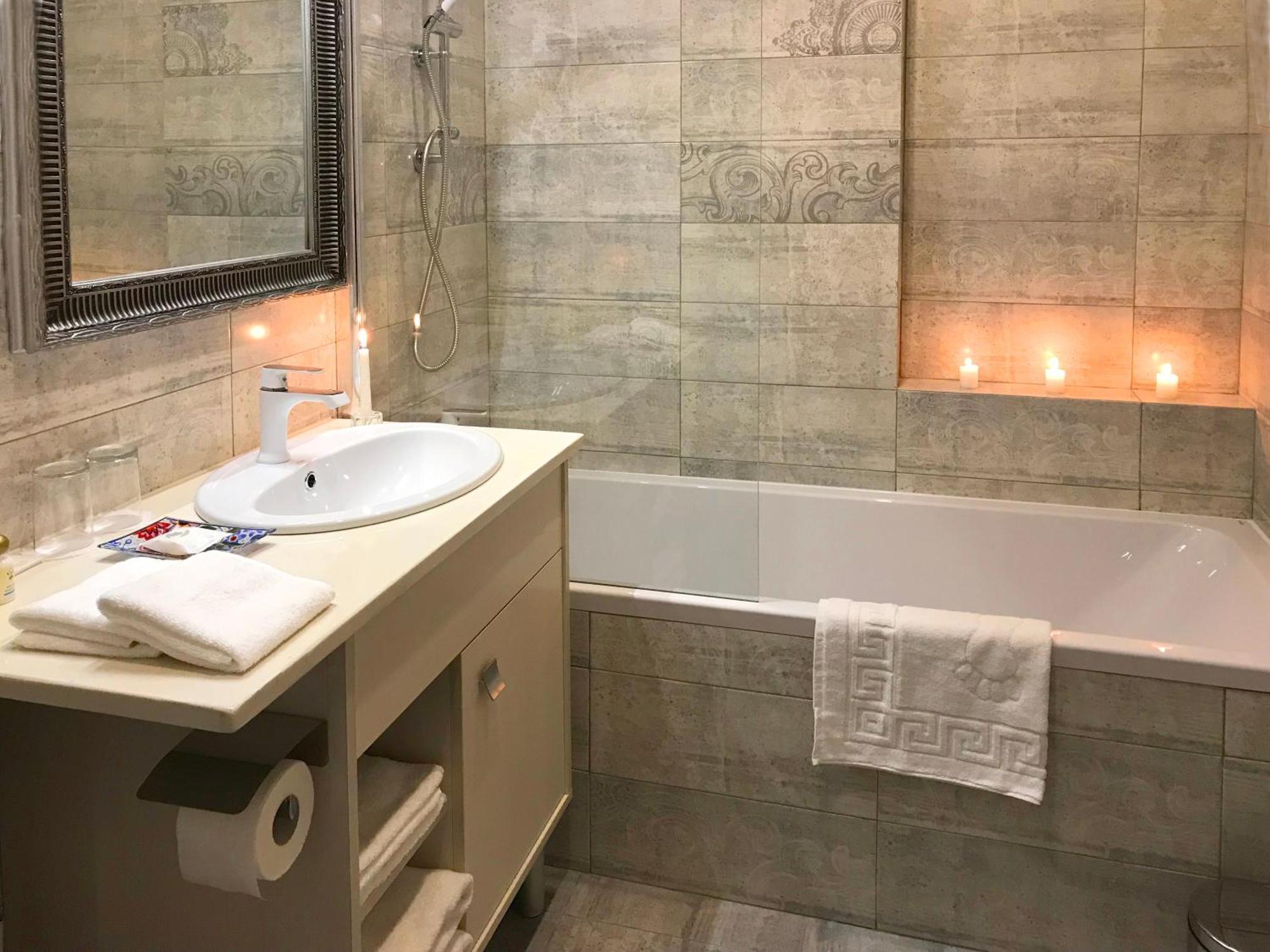 Apartment Eney Lviv Eksteriør bilde