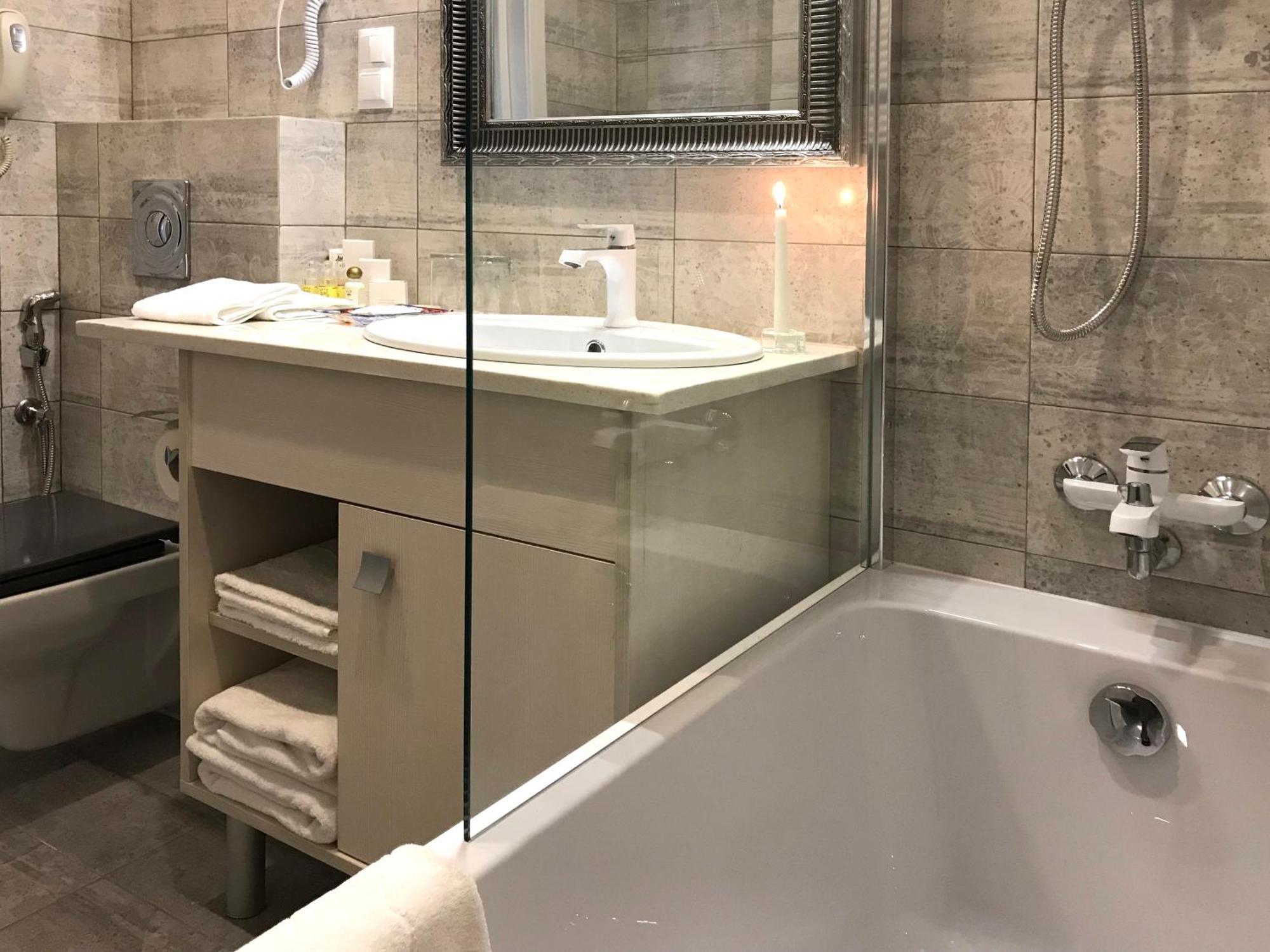 Apartment Eney Lviv Eksteriør bilde